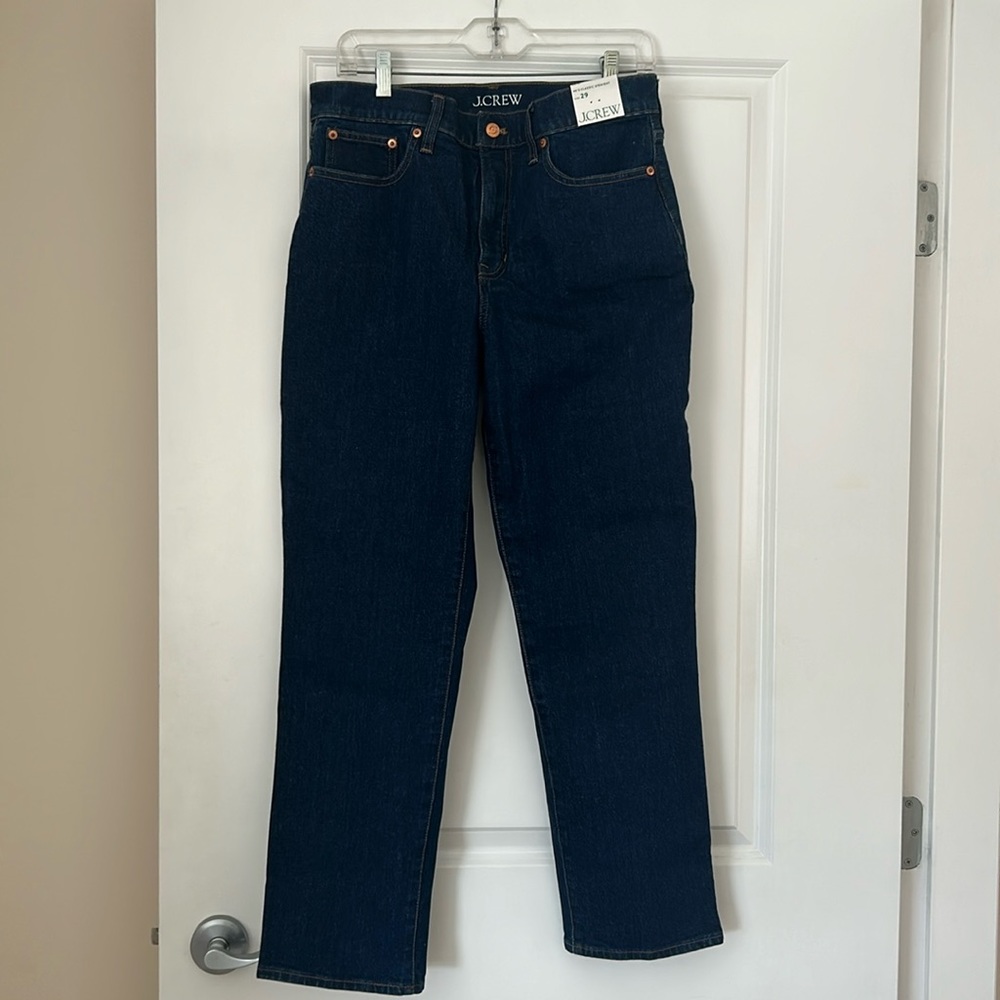 NWT J. Crew High rise 90’s classic straight fit jean in rinse wash. Size 29.